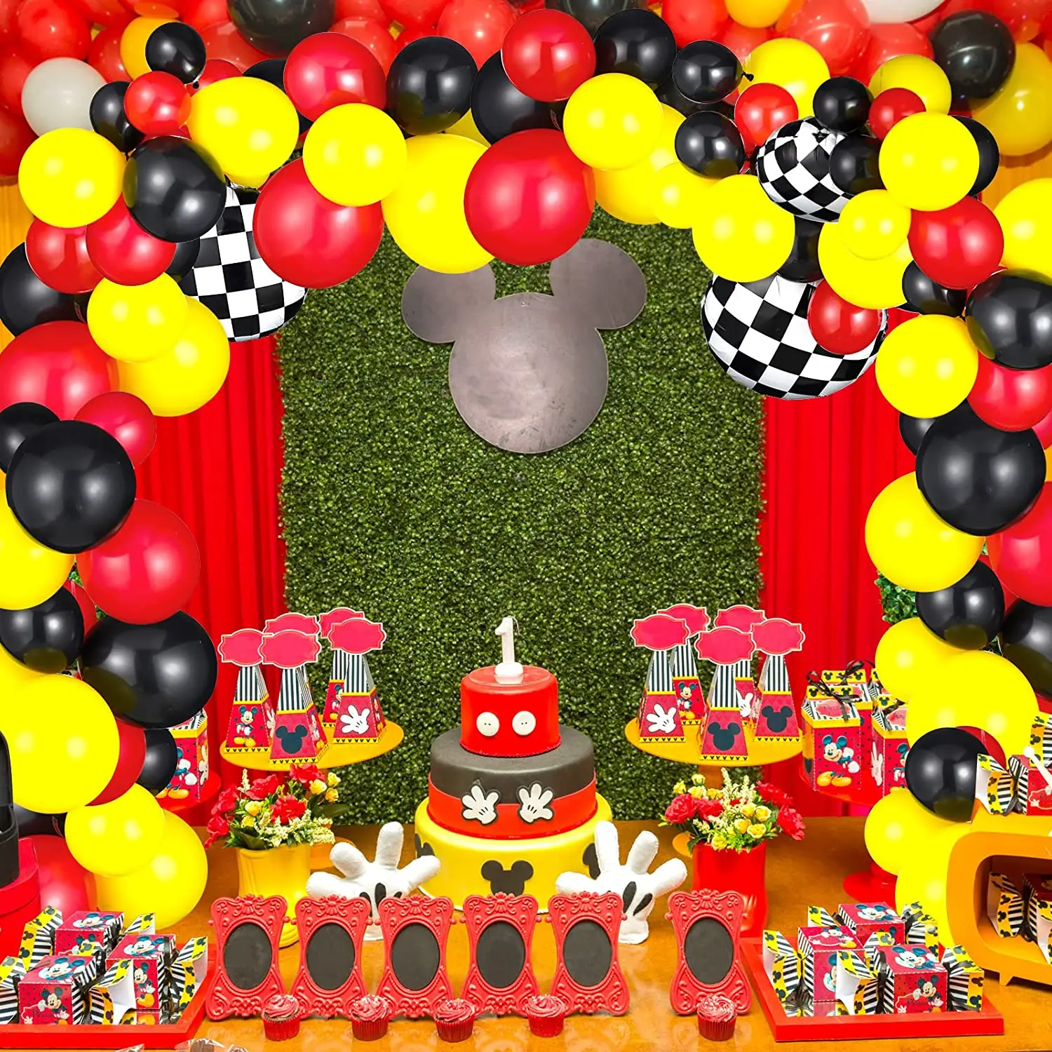 Kit de 150 peças de balões de carro de corrida, guirlanda de arco, tema de  carro de corrida, balões de festa de aniversário, caminhão monstro, artigos  de festa, vermelho, amarelo, preto, balões
