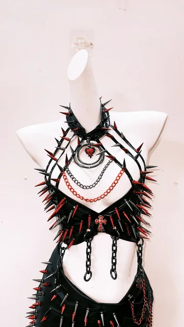 Spikey Halter Neck Top and Skirt Set 6
