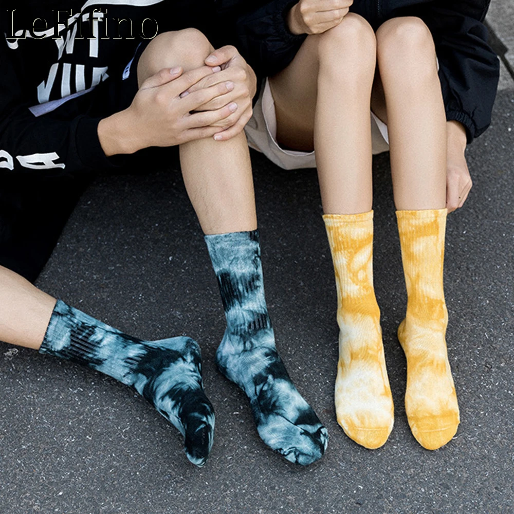 Men Women Tie-dye Socks Hot Fashion Couples Trend Street Colorful Cotton Basketball Skateboard Towel Bottom Socks Winter Warm