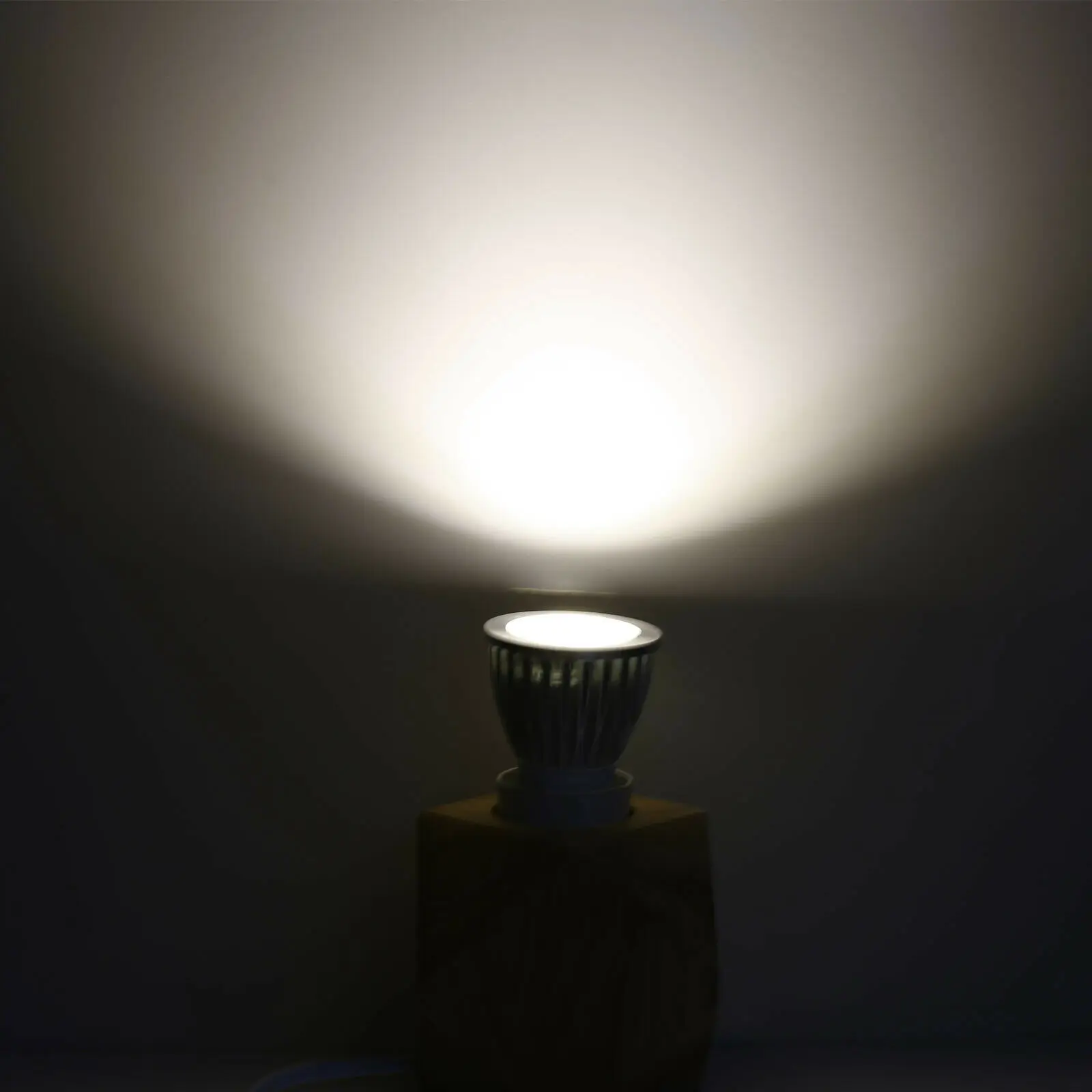 Description Picture 3 of itemLED Spot Light GU10 E27 B22 LED Light Bulb 6W 9W 12W 3000K Warm/Cold White MR16 DC 12V Replacement 110V 220V [Energy Class A+]