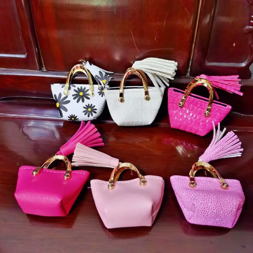 Chic Fashion Accessory Set for Dolls: Trendy Bags & Outfits