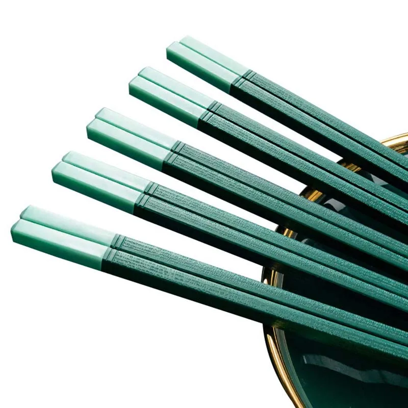 

JANKNG 5 Pairs Chopsticks Set Japanese Chinese Chopsticks Food Sushi Sticks Reusable Korean Metal Alloy Tableware Palillos Set