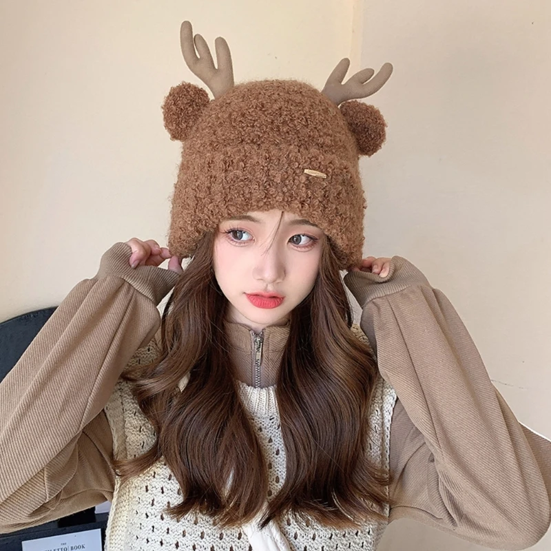 

Unisex Christmas Antler Shape Hat Cute Festival Style Outdoor Windproof Hat for Adult Keep Warming Protects Ear