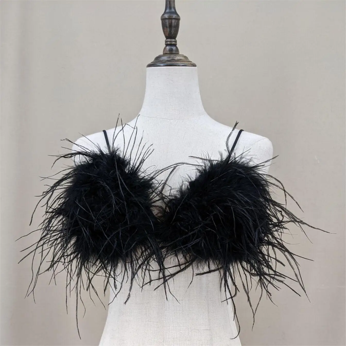 

2024 Natural Ostrich Feather Bra Top Sexy Women Camisole Corset Deep-V Bustier Nightclub Party Tank Tops New Fashion Ladies