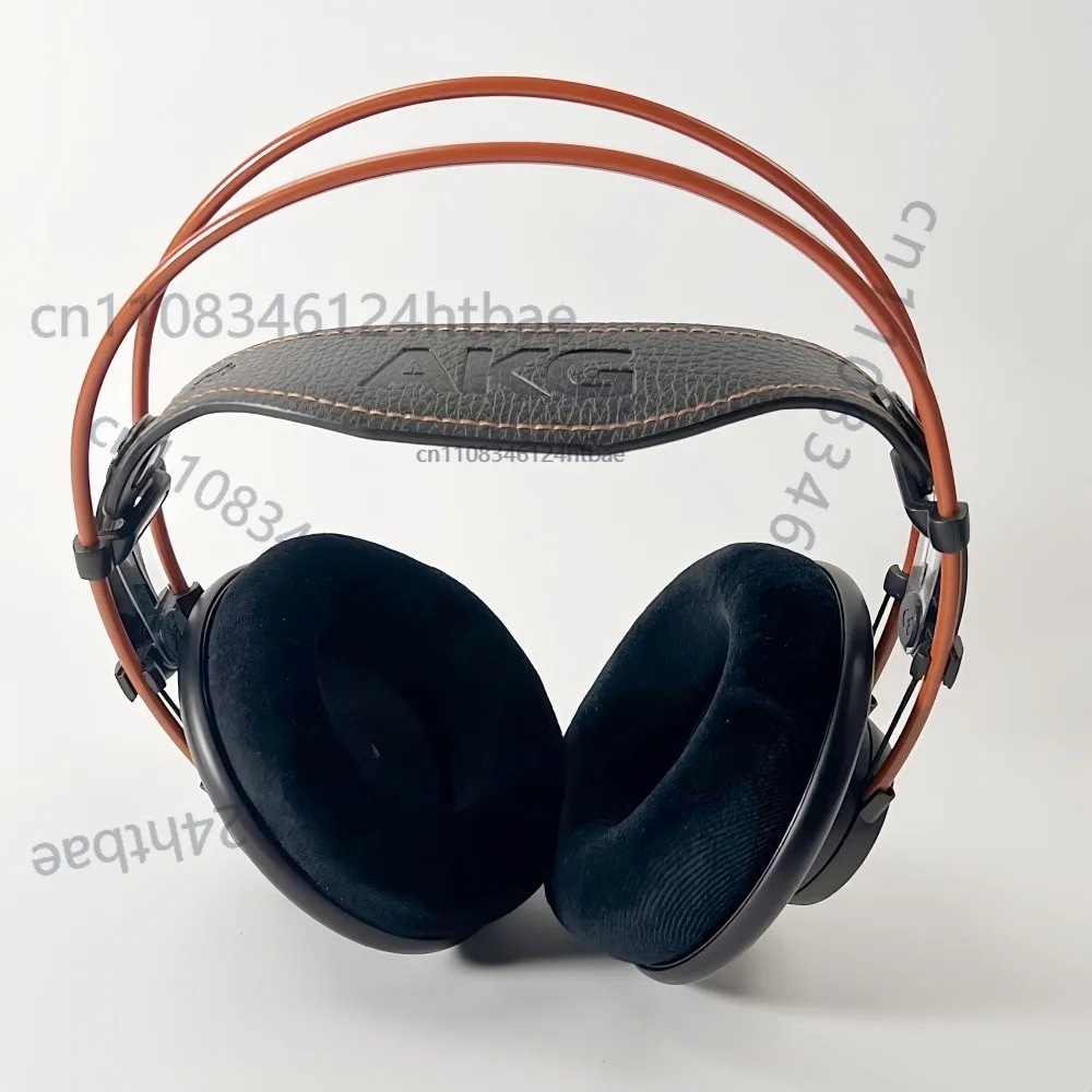 AKG K712 PRO 다이나믹 레퍼런스 스튜디오 오버이어 3.5mm 유선 헤드폰 블랙 (95% 새 상품)