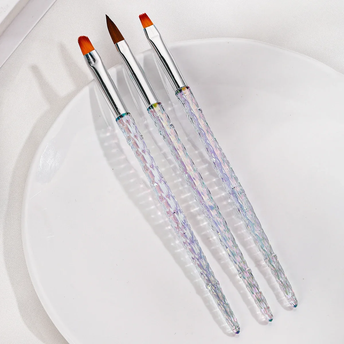 Рисунок 4 - кисточки для нанесения акрилового