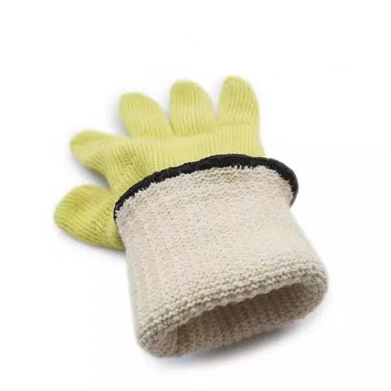 Thicken Double Cotton 500 Celsius Super Heat Resistant Anti Burn Heatproof Gloves Oven Kitchen White protective gloves