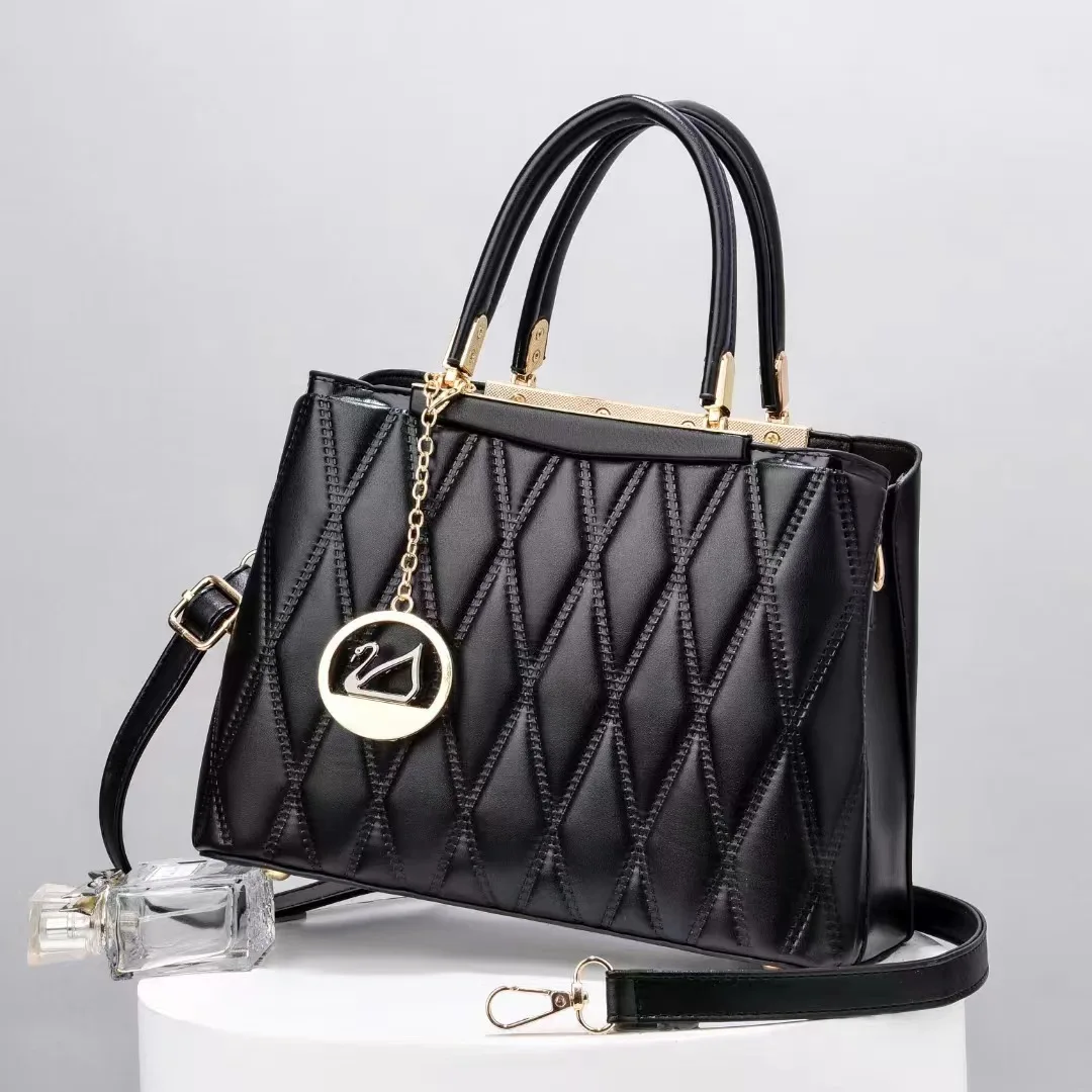 

Fashion Brand Designer Women's Handbags New Chain Small Square Bags High Quality Shoulder Bags Simple Messenger Bags Tote Bags