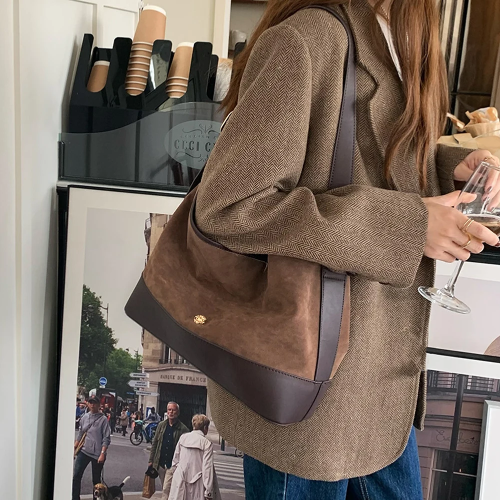 Рисунок 3 - Женская сумка через плечо высокого