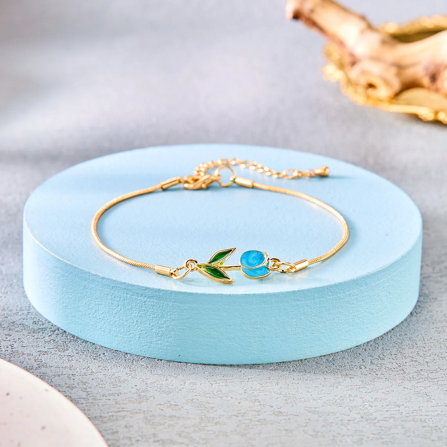 thumbnail image 1 of Pulsera elegante de flor de tulipán de cristal para mujer, pulseras de circón de flor de cerezo, regalo de joyería de diseñador de lujo, Y2K, nuevo, 1 of 5