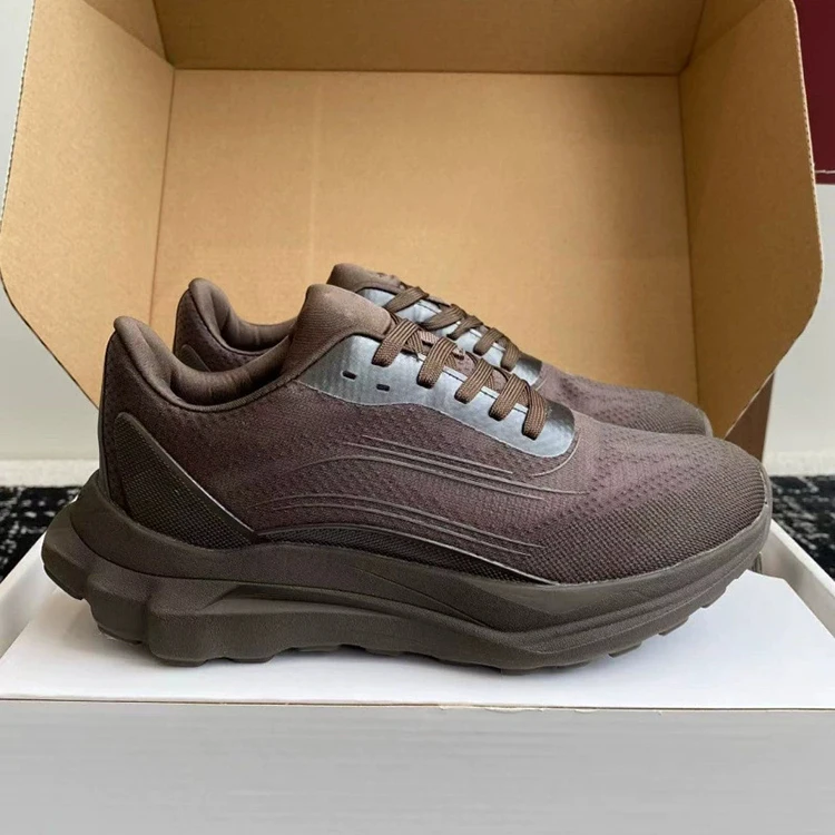 Leichter Luxus-Komplettset aus ultraleichten, atmungsaktiven Mesh-Sport- und Freizeitschuhen für Damen und Herren, modische Paarschuhe. – Detail 1