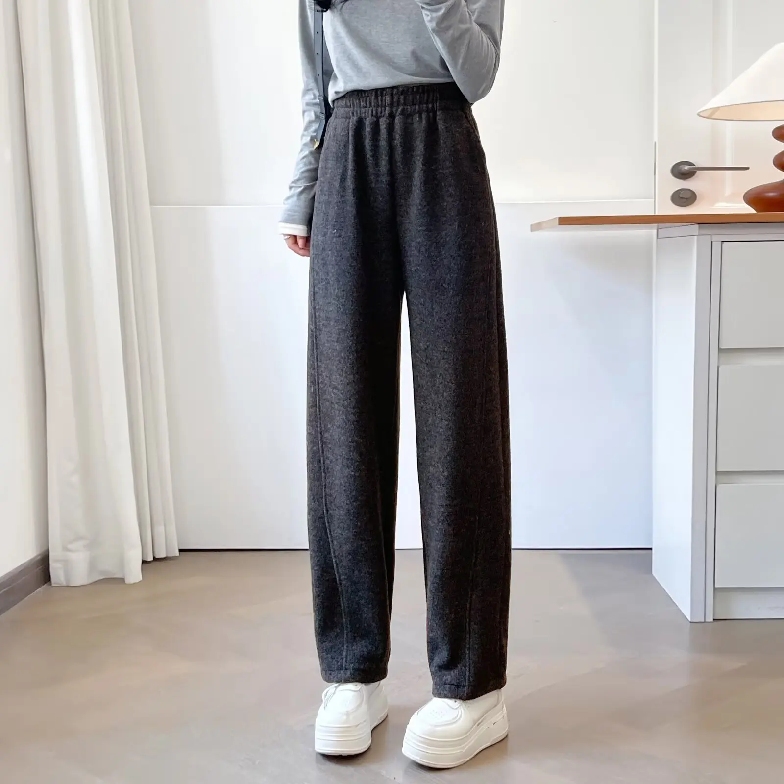 Autumn And Winter Style Fleece And Thickened Casual loose-fitting Trousers XXXXL Fashion Plus Size Women's Straight  Pants 2578