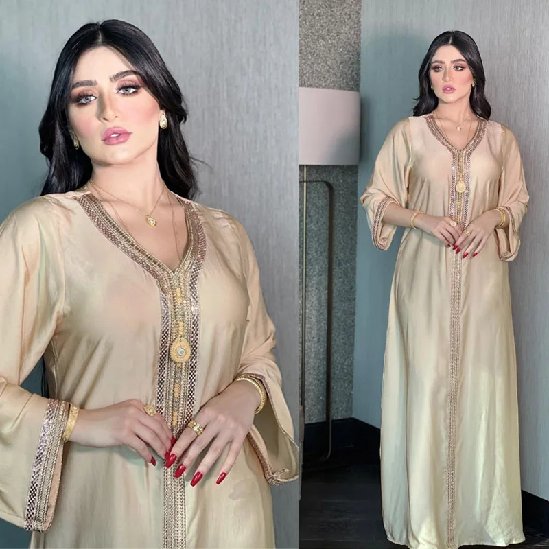 

Muslim Dress Dubai Women's Long Rhinestone plus Size Middle East Robe