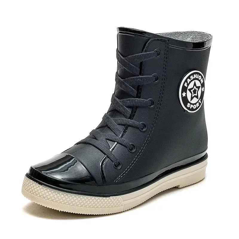 Waterproof Shoes Women's Rain Shoes Short Sleeve Student Korean Edition Plush Cotton Warm and Anti slip Rain Shoes Plastic