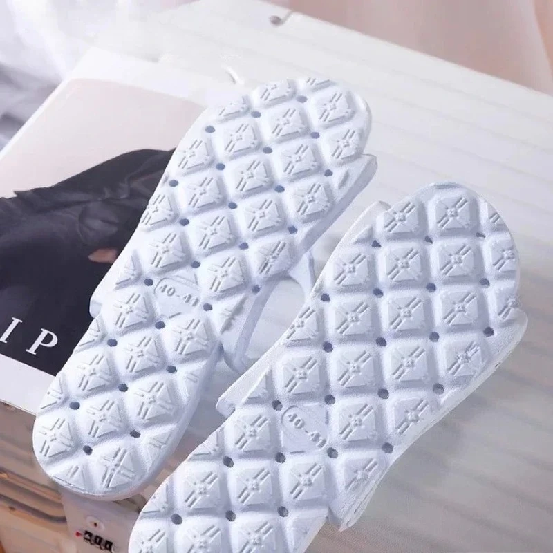 New Travel Portable Folding Slippers for Men Women Solid Color Lightweight Nonslip Flip-Flops Removable Soft Home Slippers