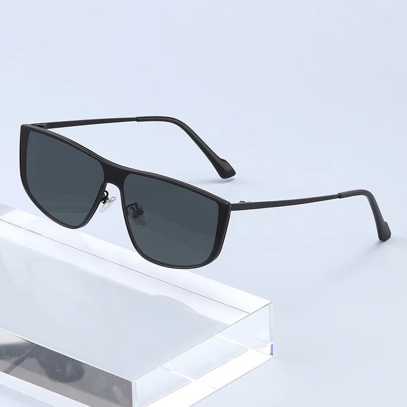 Stylish High-End Metal Frame Unisex Sunglasses