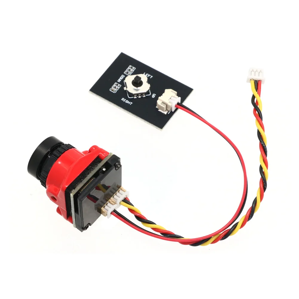 Gros plan sur l'objectif de la Mini Caméra FPV 1800TVL 5MP Starlight 2.1mm OSD, montrant le capteur et les détails.