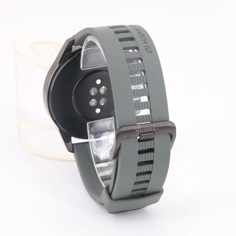 Premium Waterproof Silicone Watch Strap for Active Lifestyle - 22mm