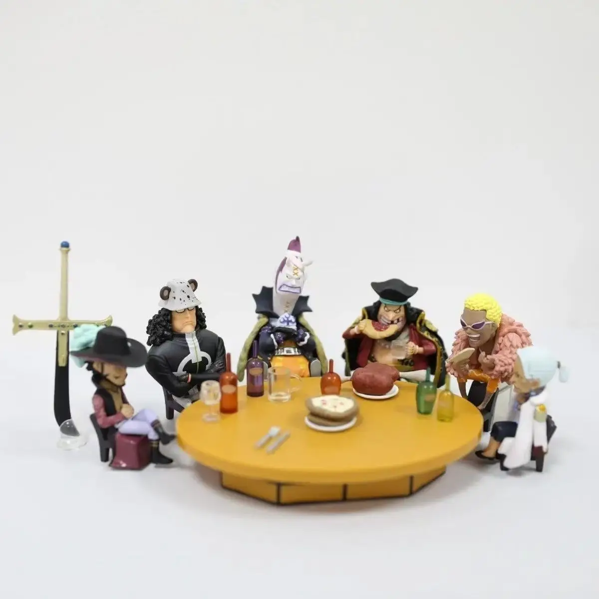 One Piece Anime Figures Seven Warlords of the Sea Round
