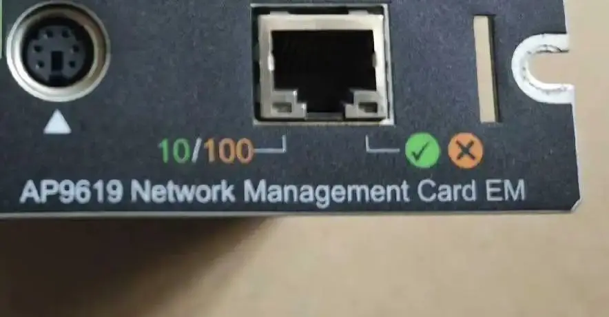 APC Carte de gestion AP9614 Dry Contact I/O SmartSlot