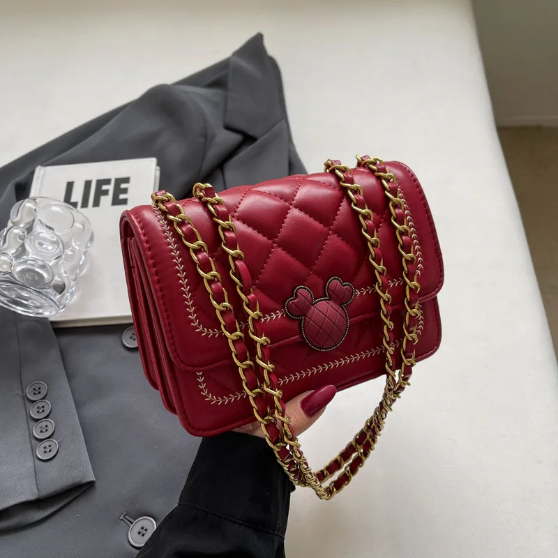 Diamond Chain Small for Women 2024 New Popular All-Matching Commuter Messenger Bag Fashion Work Shoulder File Holder