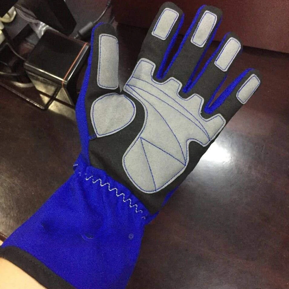 Рисунок 5 - Дышащие гоночные перчатки для карт