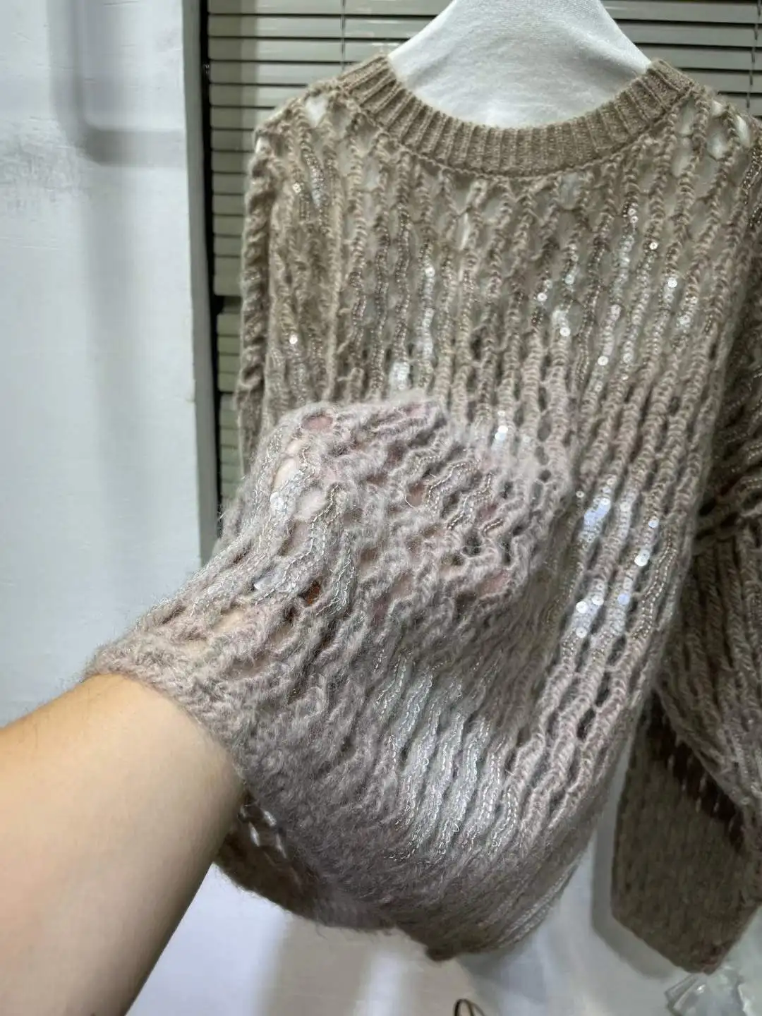 Рисунок 6 - Женский свитер на осень и зиму