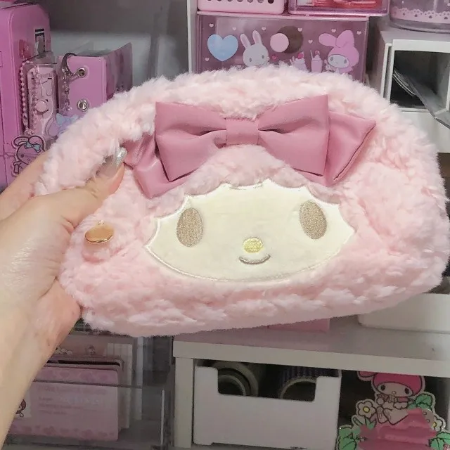 

Sanrio Melody Plush Makeup Bag Student Cartoon Cute Stationery Storage Bag Girls Large Capacity Zipper Piano Lamb Makeup Bag