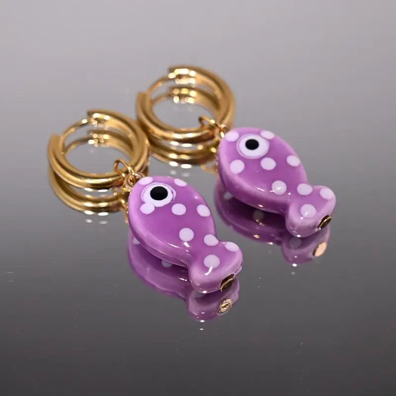 Pendientes De Aro De Cerámica Con Diseño De Pez Para Mujer, Ligeros Y Cómodos, Cierre Tipo Hebilla, Accesorio Versátil Y Elegante