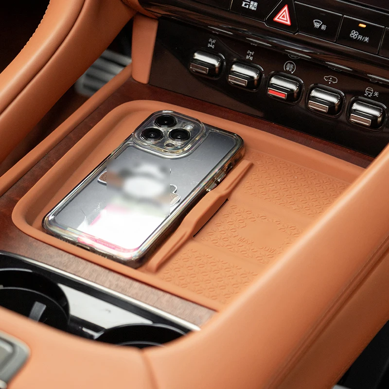 Silicone Wireless Charger Pad For Byd Yangwang U8 Anti-Slip Charger Pad Cover Center Console Charging Mat Protector