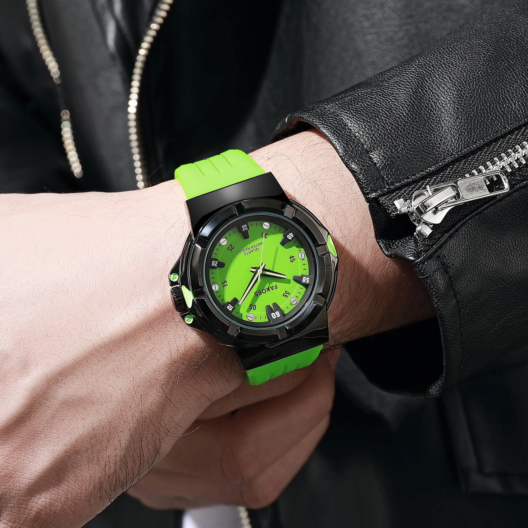 WWOOR Mens Watches Top Brand Luxury Silicone Strap Watch for Men Casual Quartz Wristwatch Fashion Men's Sport Waterproof Clock