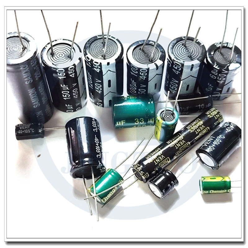 Condensatore elettrolitico 47uF 450V