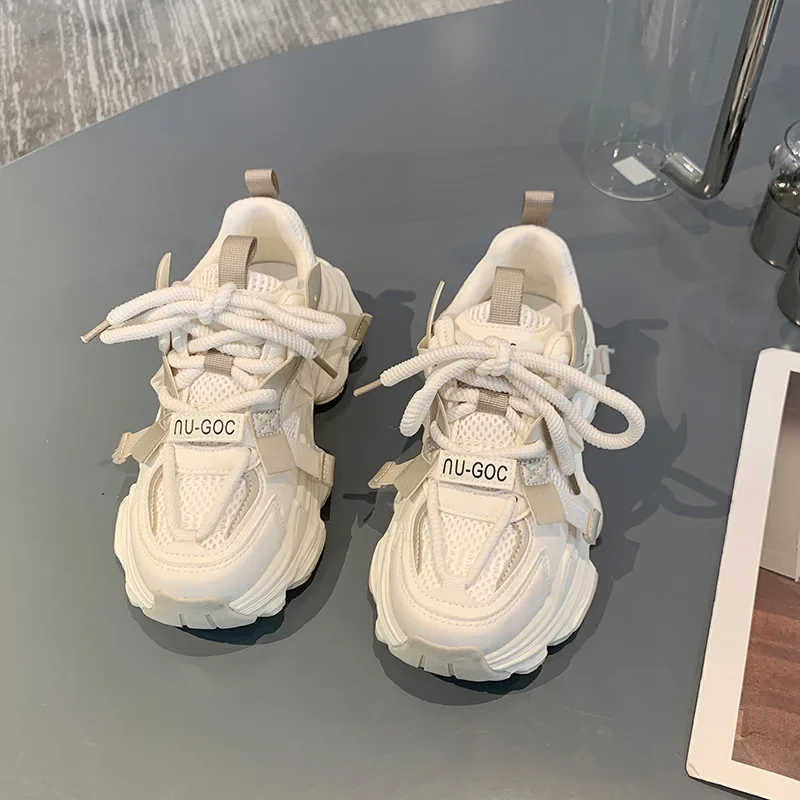 أحذية بمنصة شبكية جيدة