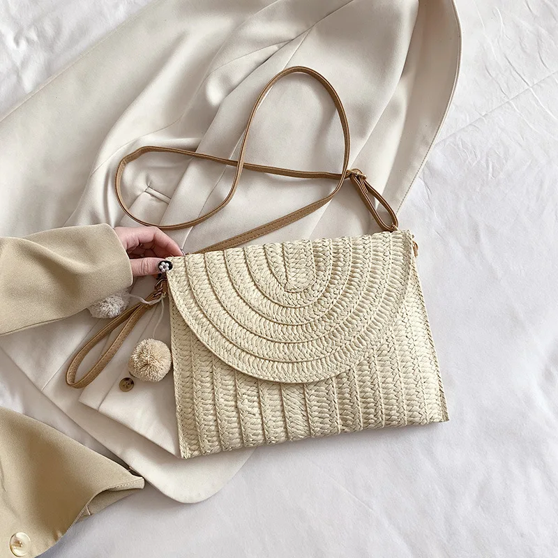 Acquista Borse a tracolla da donna in vera pelle con nappa Borsa a tracolla con pochette con rivetto Borse a tracolla da donna in Italia a partire da 6.22