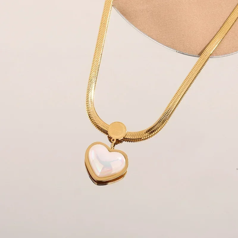 Kkjoy Collana Uomo E Donna In Acciaio Inox - Ciondolo Metà Farfalla E Metà Serpente, Simbolo Di Trasformazione E Potere, 45+5 Cm