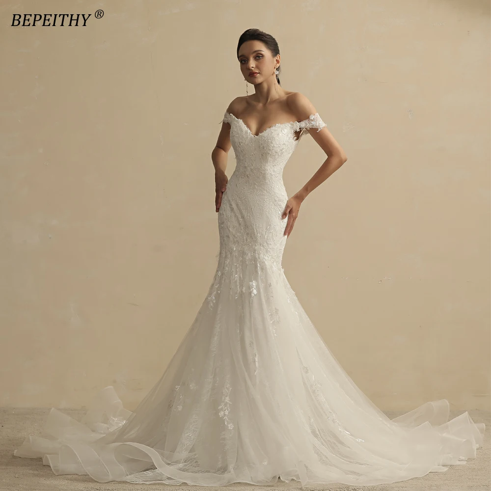 BEPEITHY Luxury Ivory Wedding Dresses For Women Spaghetti Straps V Neck Court Train Glitter Bride Beading Bridal Ball Gown