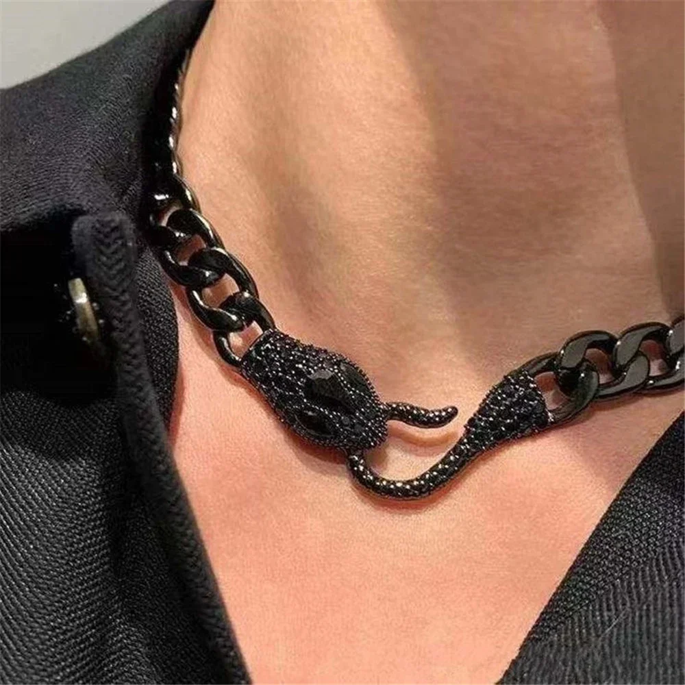 Creativo Vintage Punk Viper Collana Donna Uomo Hip Hop Snake Collane Chunky Thick Lock Choker Party Personality Jewelry Gifts