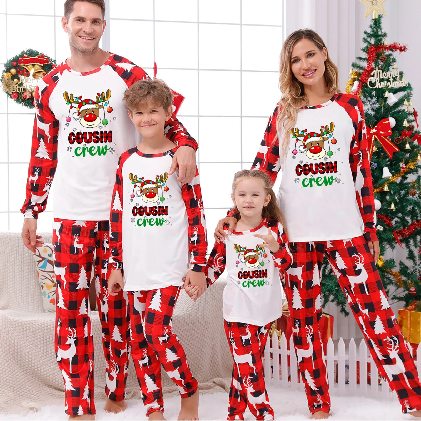 thumbnail image 4 of Conjunto de pijamas familiares navideños con estampado de ciervos por todas partes, trajes a juego para mamá, papá y niños, ropa para bebés, niños y niñas, mameluco para perros, look navideño, 4 of 5