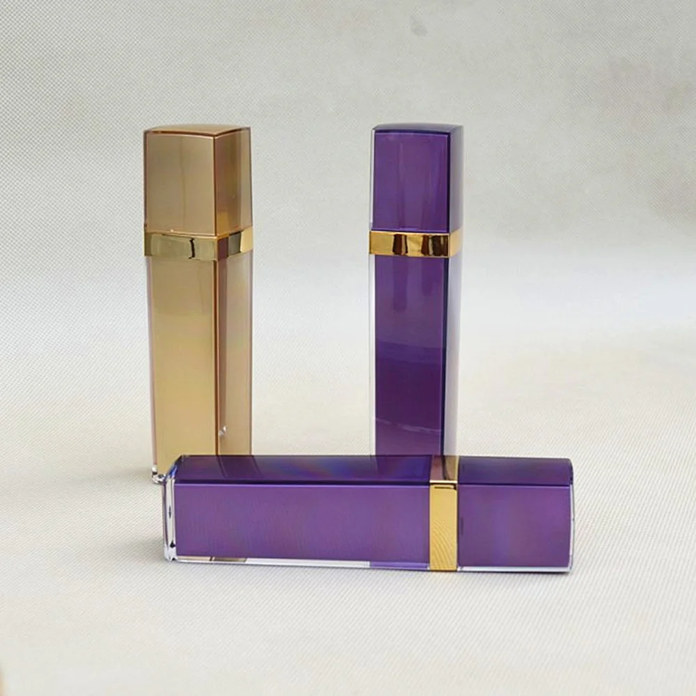 

Емкость 50 мл, квадратная форма, фиолетовый и матовый цвет, фотоматериал, многоразовый распылитель, флакон для духов с распылителем