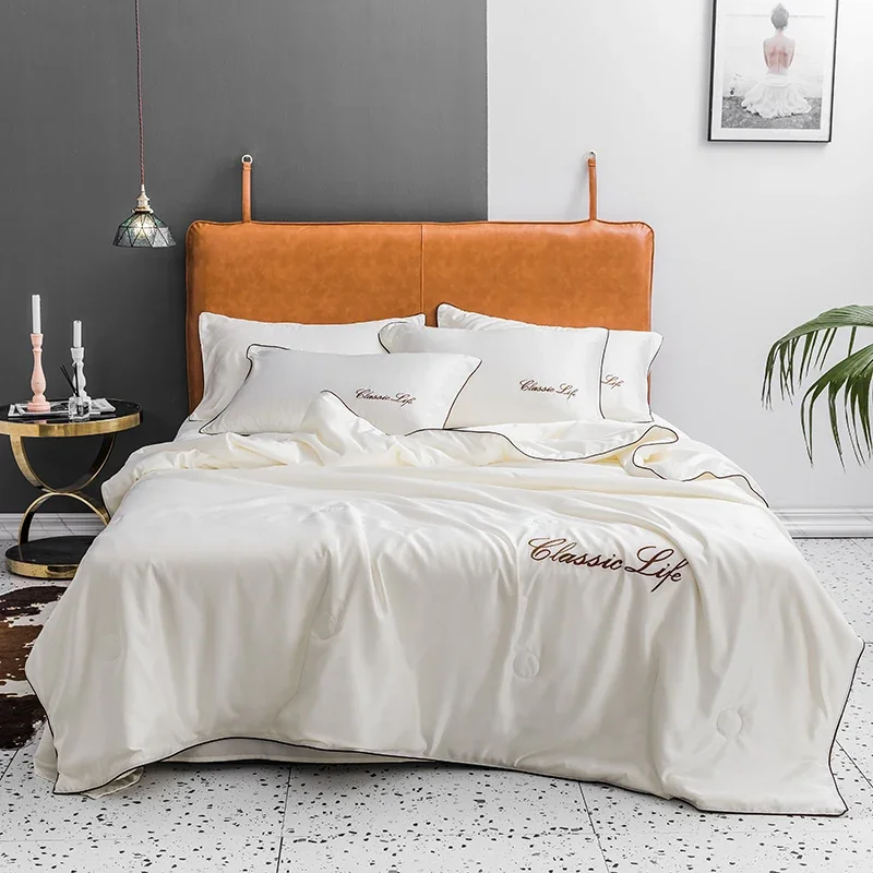 Summer Silk Quilt Cooling Air Conditioning Blanket Cotton Thin Comforter