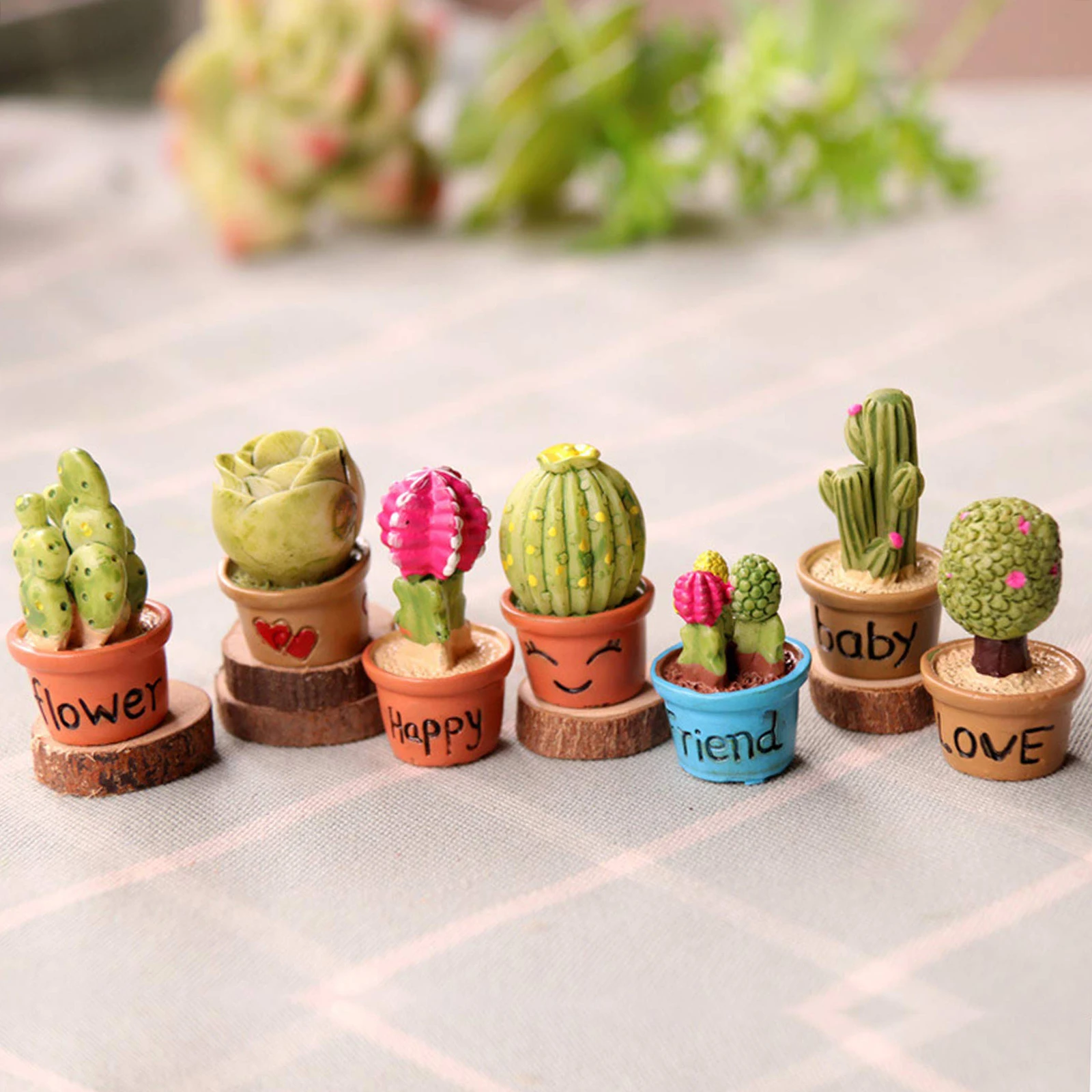 

Cute Micro Landscape Flower Pot Mini Cactus Doll Miniature Rabbit Frog Garden Plant Pots Ornaments Balcony Patio Plant Pot Decor