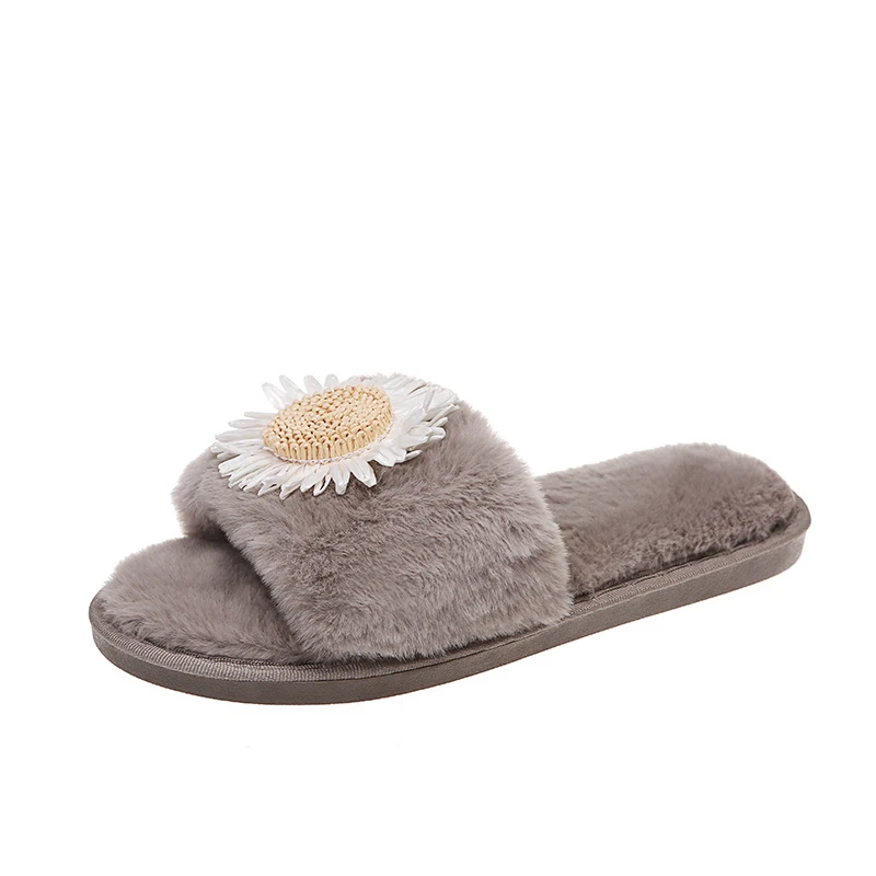 Рисунок 4 - Женские нескользящие шлепанцы