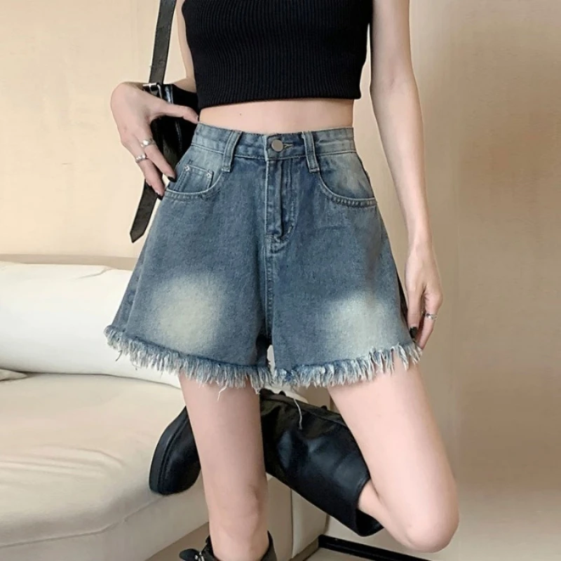 Denim Shorts Styling Idea 1