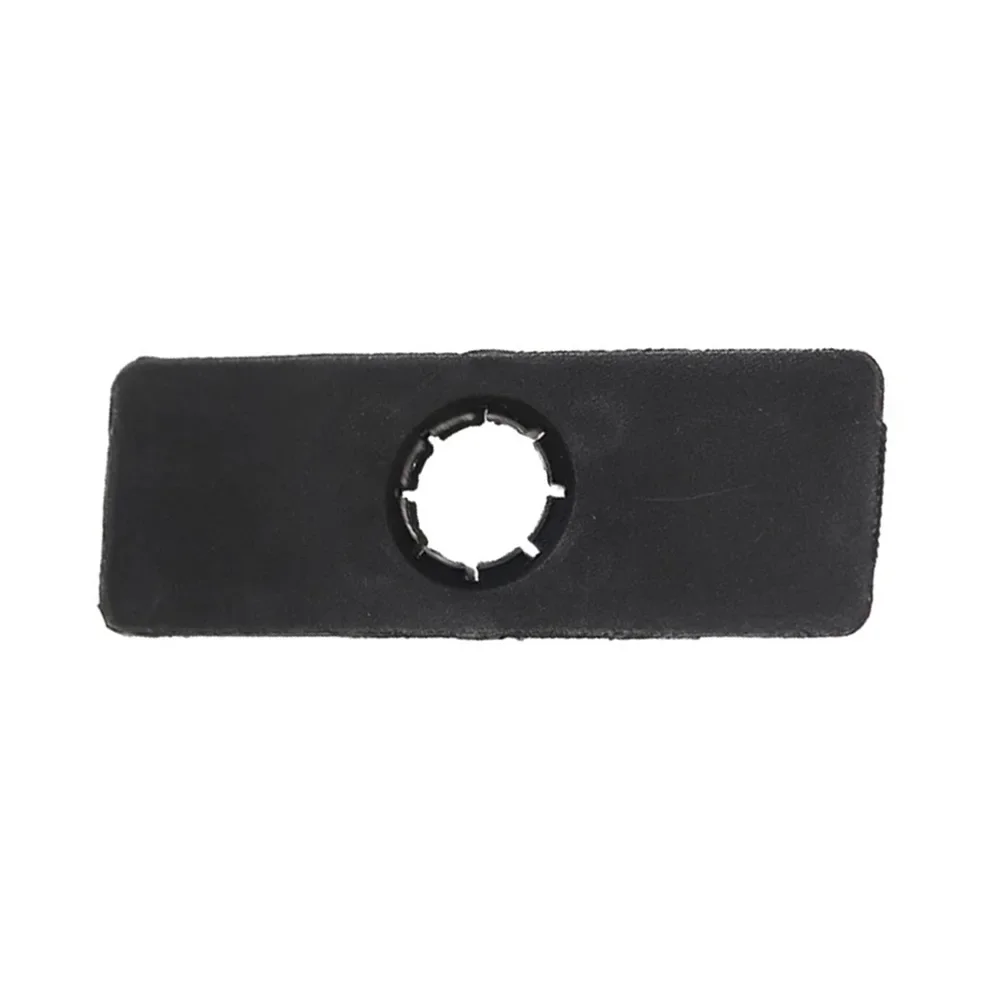 

High Quality Interior Replacement Parts Dust Proof Cover 2pcs 84647-2E000 Black Dust Proof Cover For Hyundai Tucson 2005+