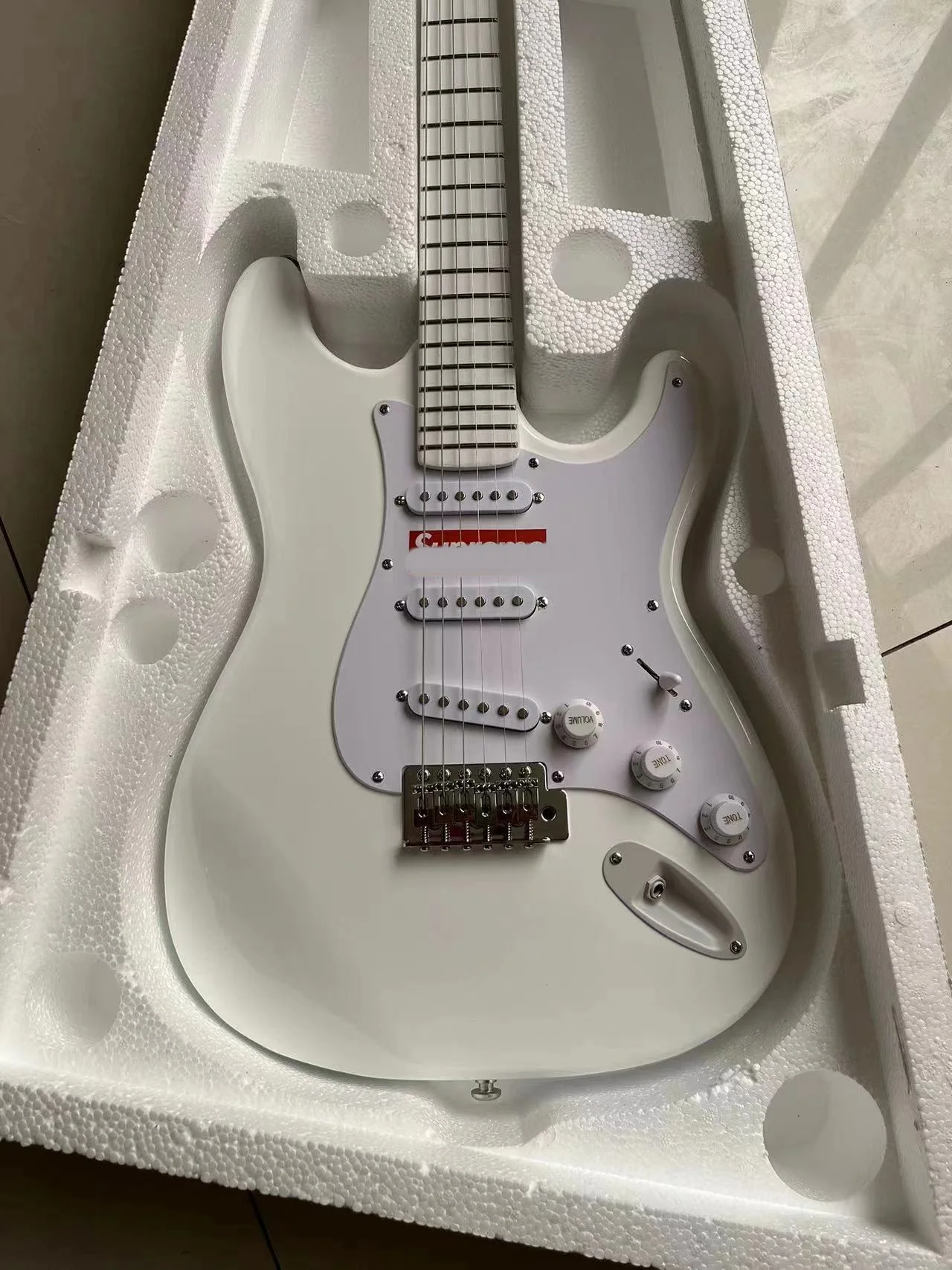 

Send in 5 days stratocaste-r custom body 6 string Electric Guitar in stock HFGDJHDFG
