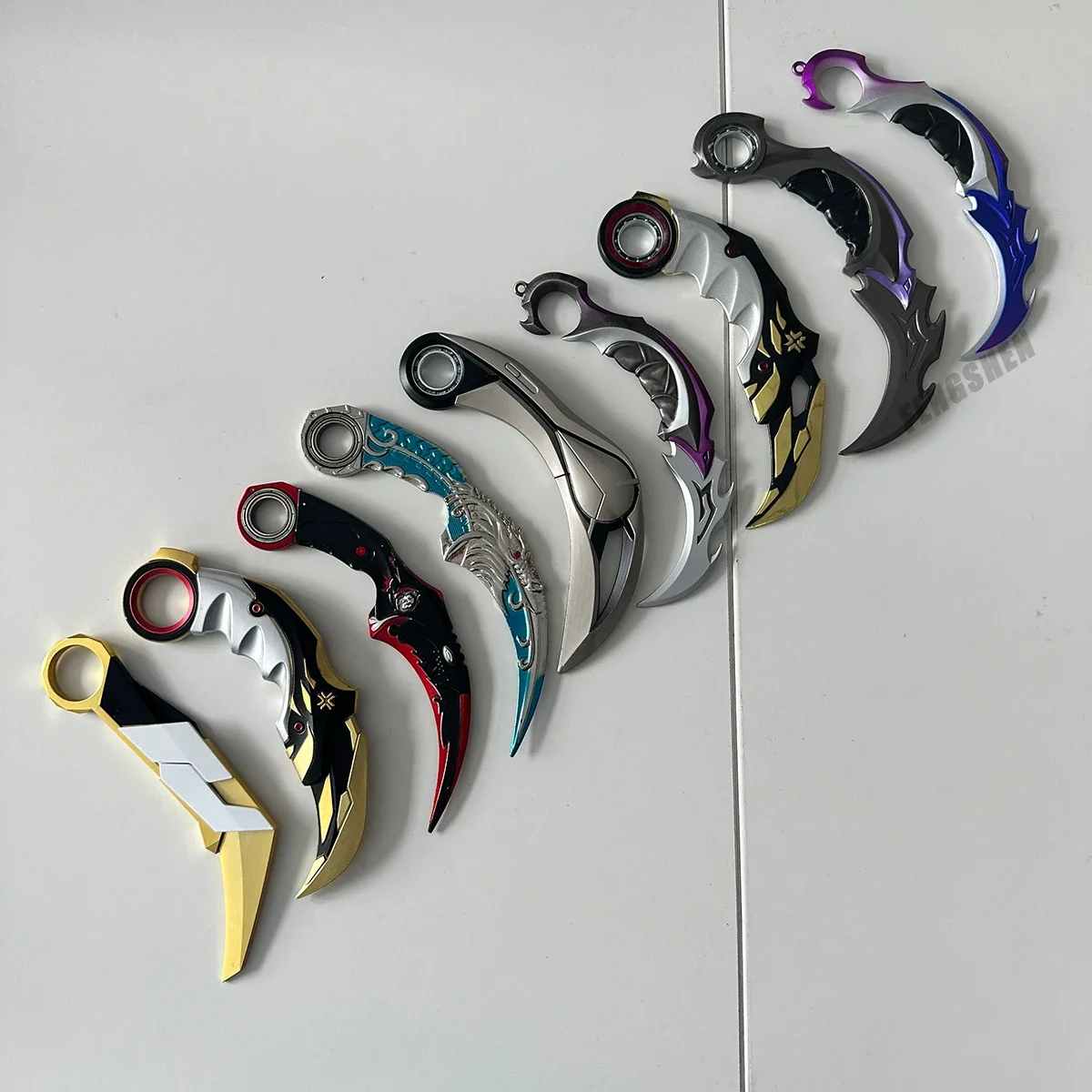 Cosplay Prop Cosplay Toy Game Knife Valorant Knife Hot Style Karambit Metal Model Foldable Rotatable Champion EP5 Claw Knife Balisong Melee Weapon Samurai Toys Boys