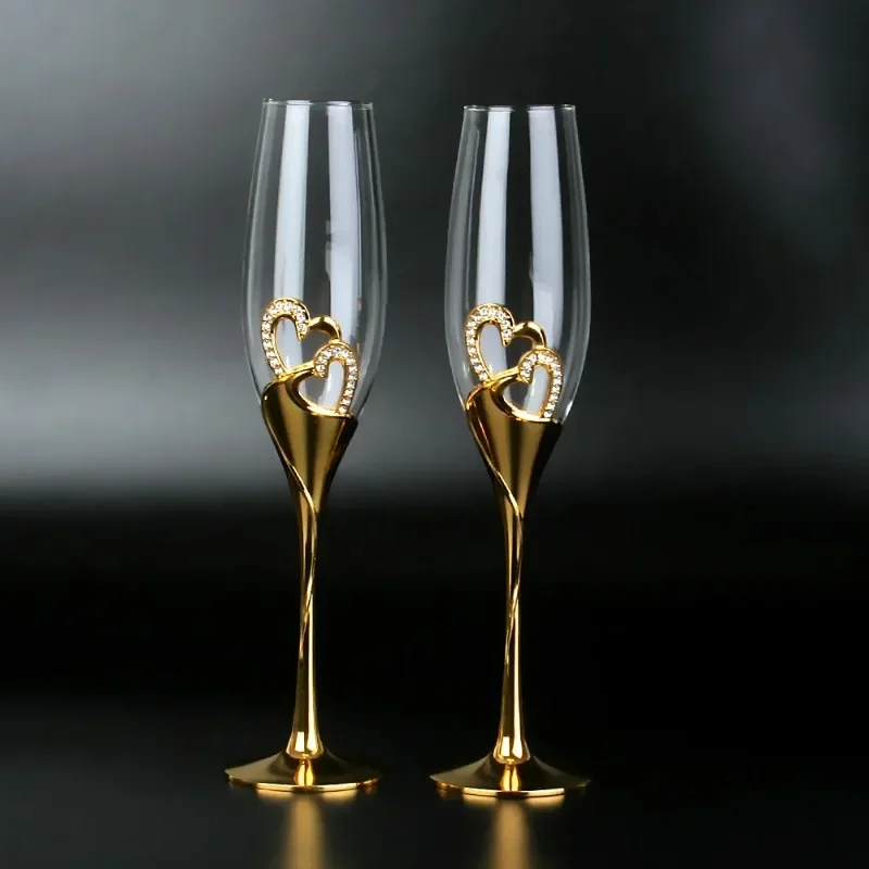 

2pcs Red Wineglass Crystal Goblet Wedding Gift for Goblet Sparkling Wine Glass Simple Heart-shaped Champagne Glasses