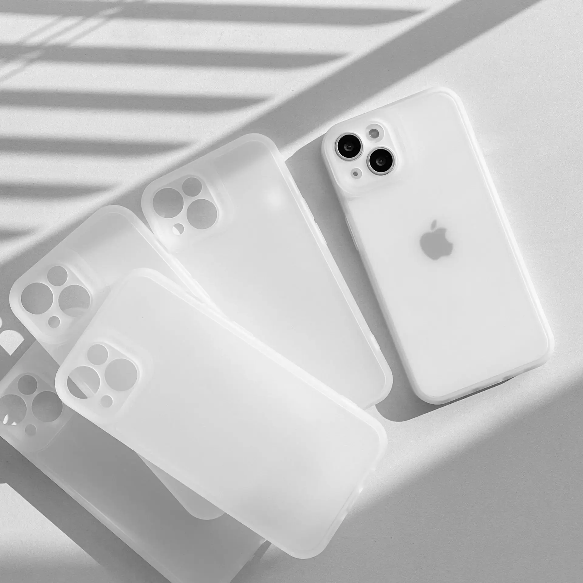 指紋防止ソフトシリコンケース,耐衝撃性,薄い,白,iPhone 15, 14