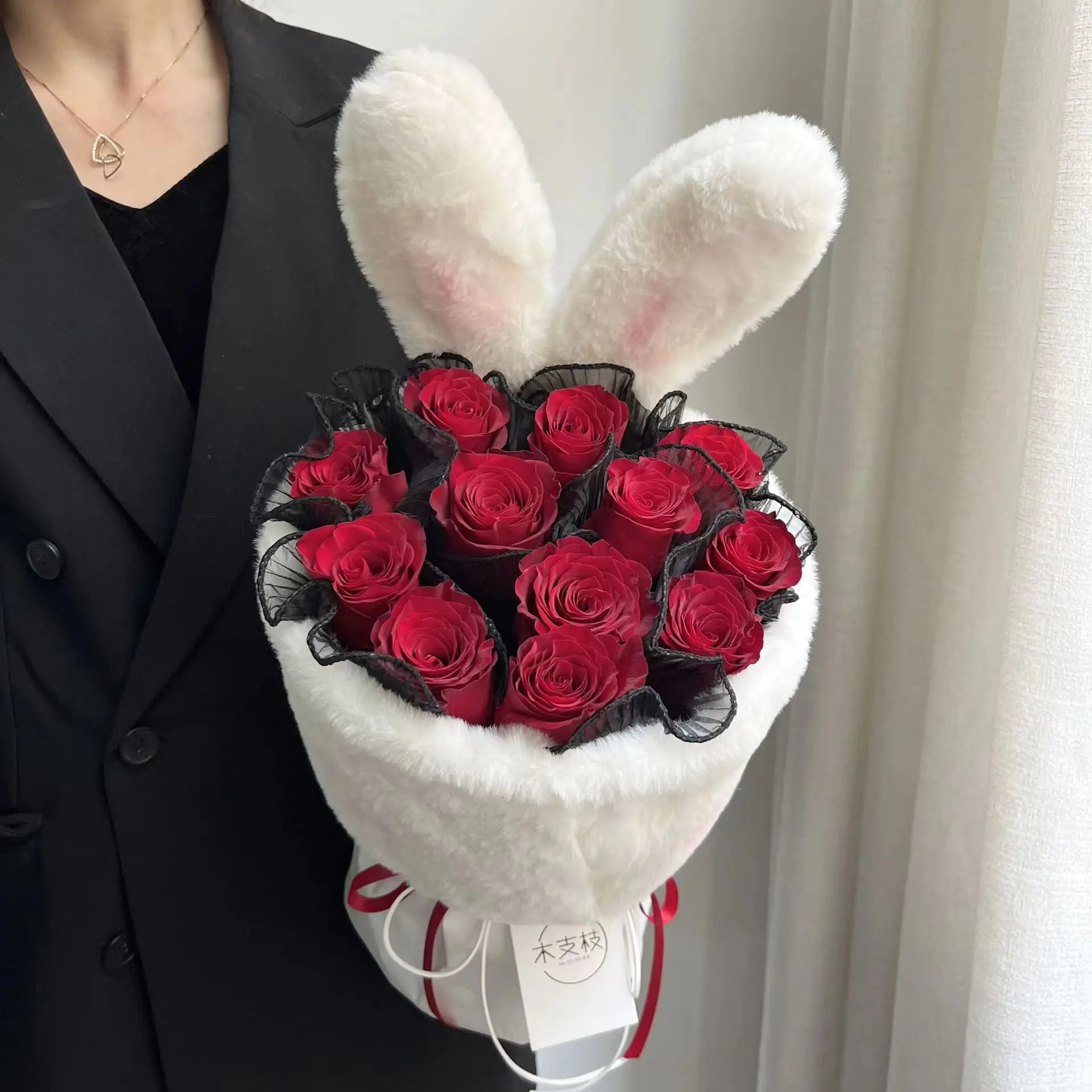 Bouquet de fleurs en peluche pour femme, boîte-cadeau, ours au beurre, lapin,  remise des diplômes, mariage, anniversaire, Noël, Saint Valentin, petite  amie - AliExpress