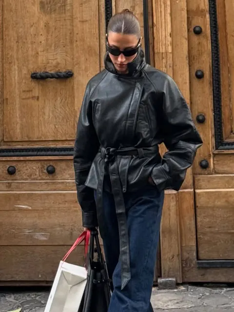 HH Women Fashion Black Short Faux Leather Trench Coat Long Sleeve Lapel Jacket With Belt Vintage Lady Motorcycle Jacket Outwear 2